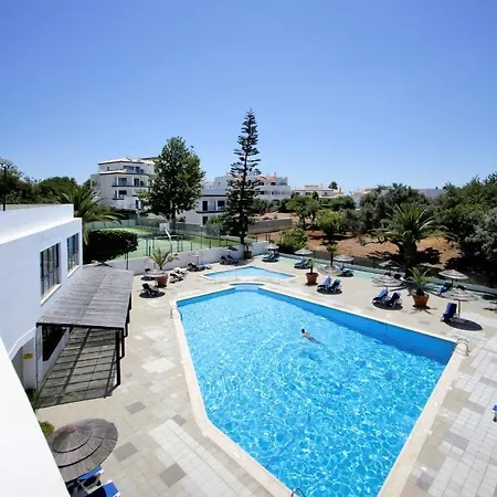 Sea View - 3 Swimming Pool & Fitness Apartment