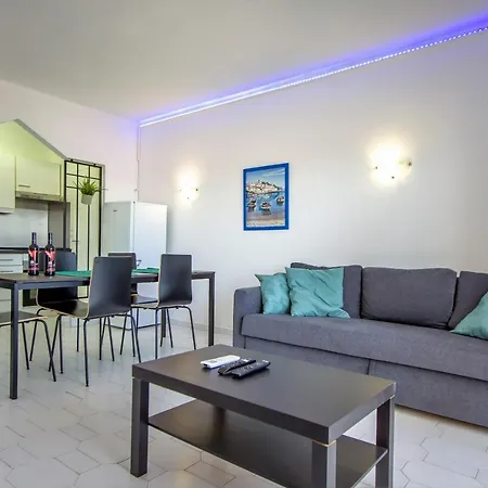 Sea View - 3 Swimming Pool & Fitness Apartment Albufeira